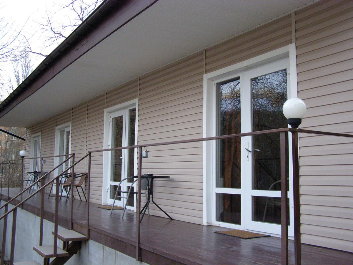 Sadok Hotel Kyiv Exterior photo