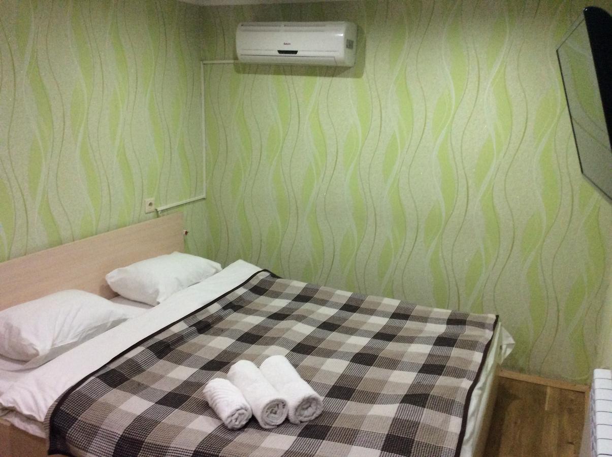 Sadok Hotel Kyiv Exterior photo